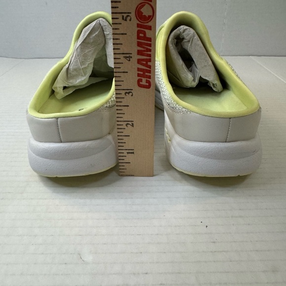 Easy Spirit Women's TravelTime Walking Mule Sneaker Slip-On - Picture 6 of 11